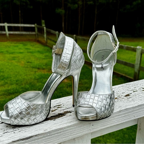 Very unique Pierre Dumas woven silver leather platform. - Picture 1 of 1